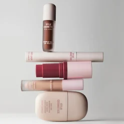 Kylie Cosmetics Foundation<Skin Tint Blurring Elixir