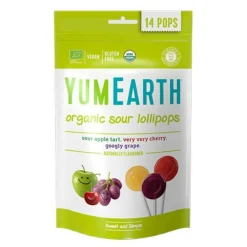 Yum Earth Slikkepinde Ø æble, kirsebær og vindrue< Bolsjer & Pastiller