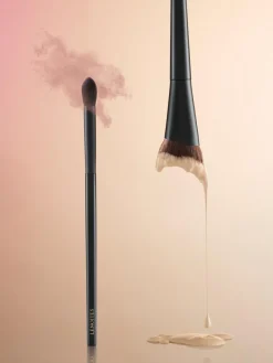 Lenoites Smoothing Foundation Brush N°101< Foundationbørster