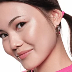Essence Soft Touch Bouncy Glow< Highlight & Contour