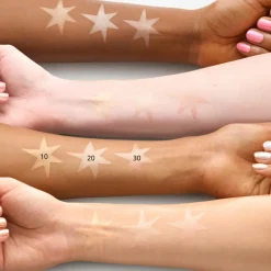 Essence Soft Touch Bouncy Glow< Highlight & Contour