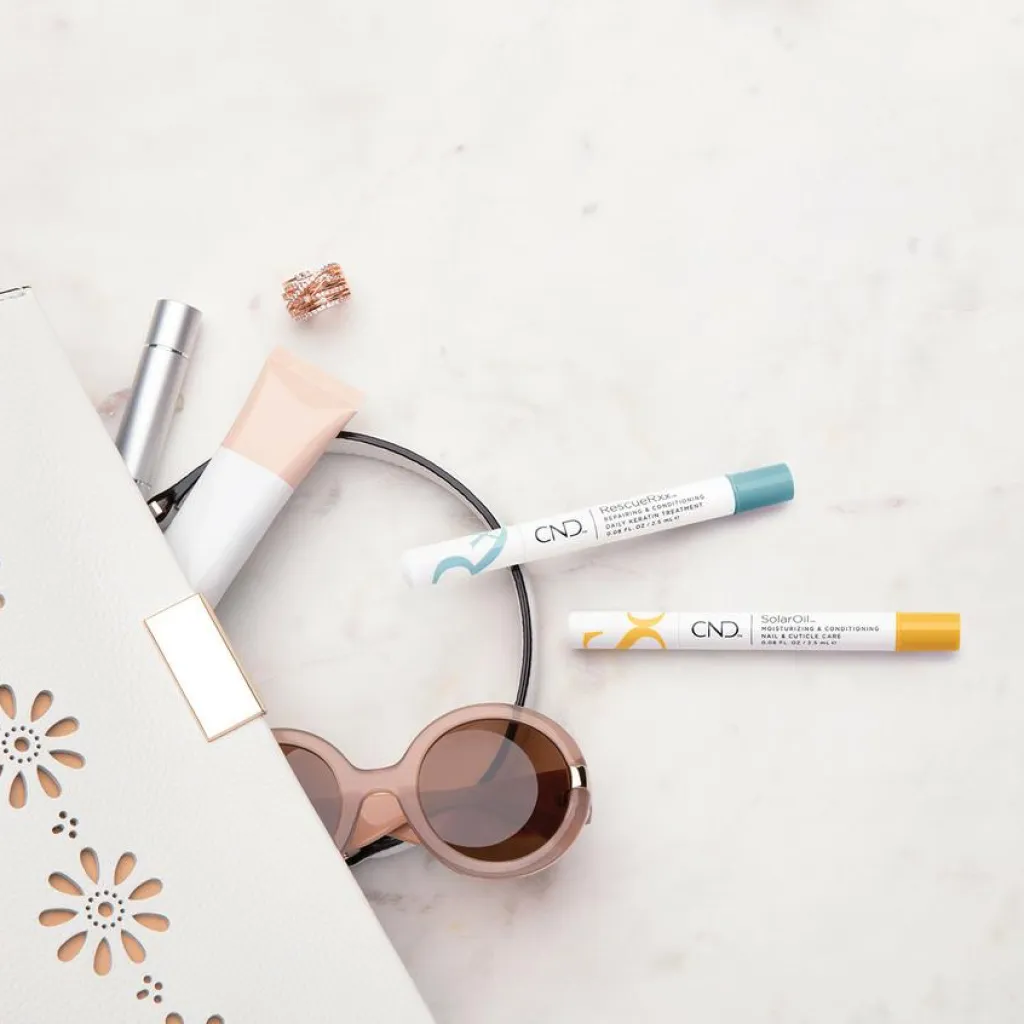 CND SolarOil Nail & Cuticle Pen< Neglepleje