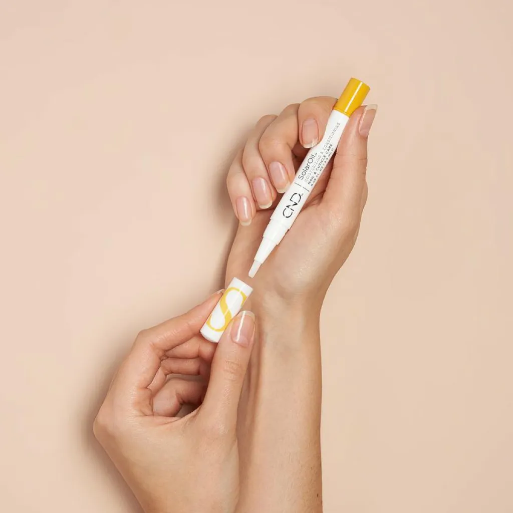 CND SolarOil Nail & Cuticle Pen< Neglepleje