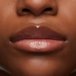 MAC Lipgloss><noscript><img width=
