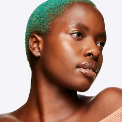 MAC Primer<Studio Radiance Moisturizing + Illuminating Silky Primer