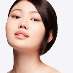 MAC Primer<Studio Radiance Moisturizing + Illuminating Silky Primer