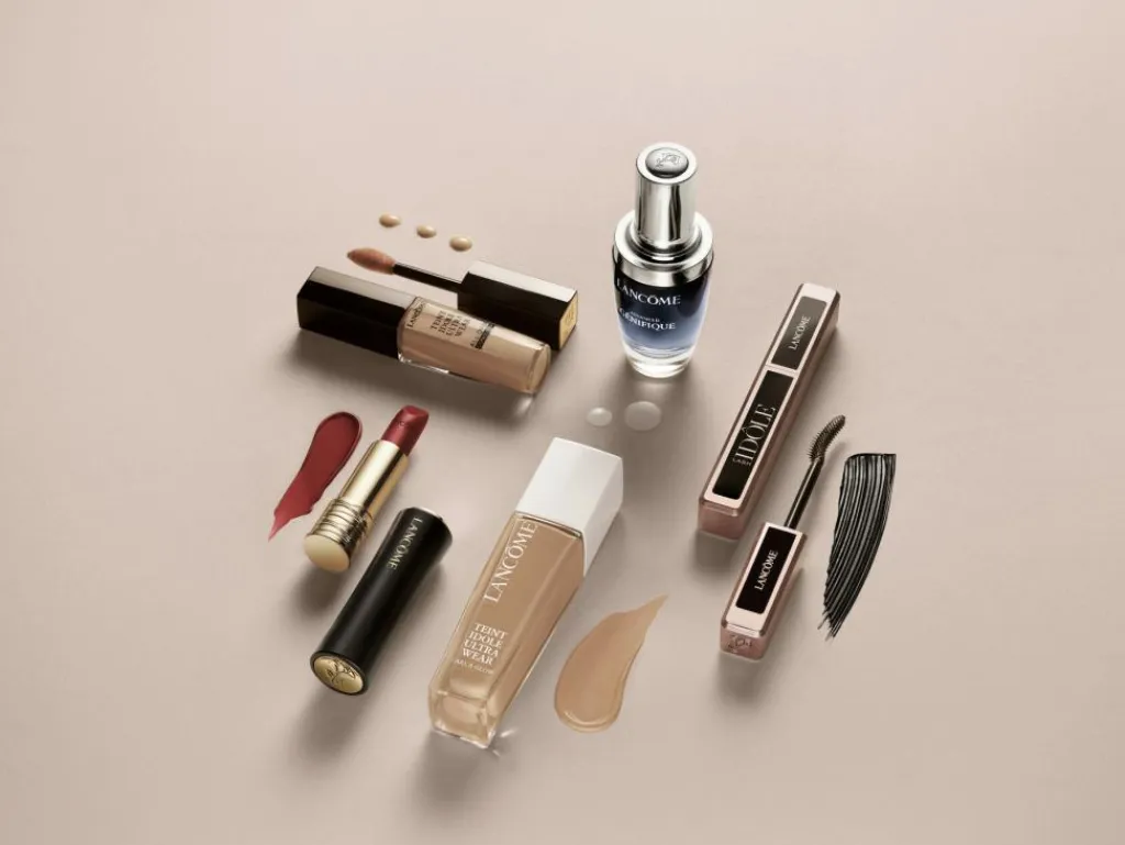 Lancôme Foundation<Teint Idôle Ultra Wear Care & Glow