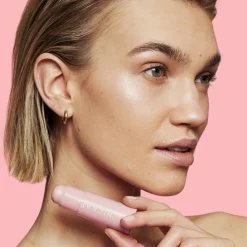 HICKAP Highlight & Contour<The Wonder Stick Highlighter