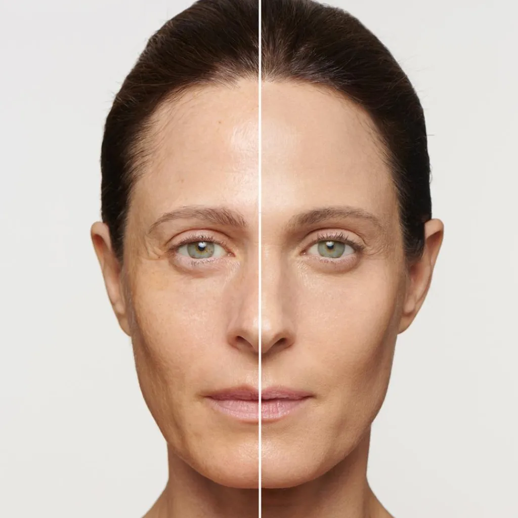 Clarins Tinted Oleo-Serum< Foundation