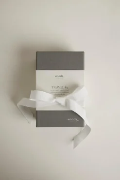 Woods Copenhagen Travel Kit< Sampak