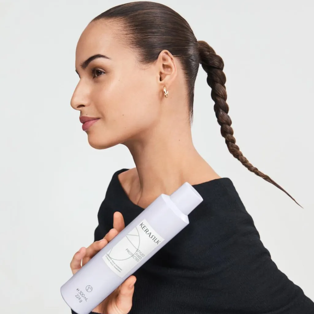 Kerasilk Ultimate Hold Hairspray< Hårspray / Hårlak