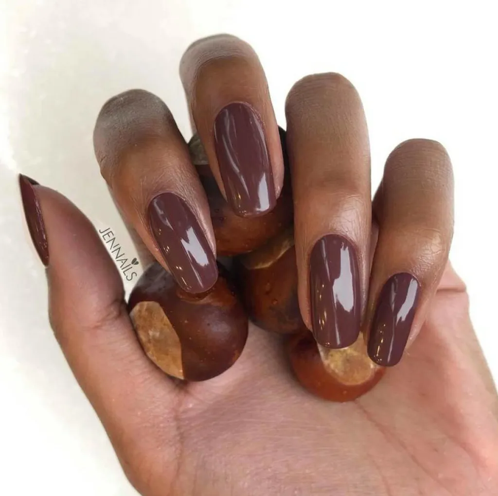 CND Neglelak<Vinylux long Wear Polish