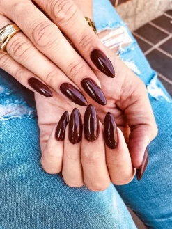 CND Neglelak<Vinylux long Wear Polish