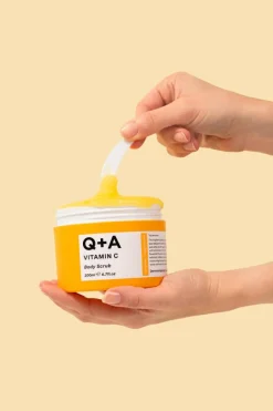 Q+A Scrub & Exfoliering<Vitamin C Body Scrub