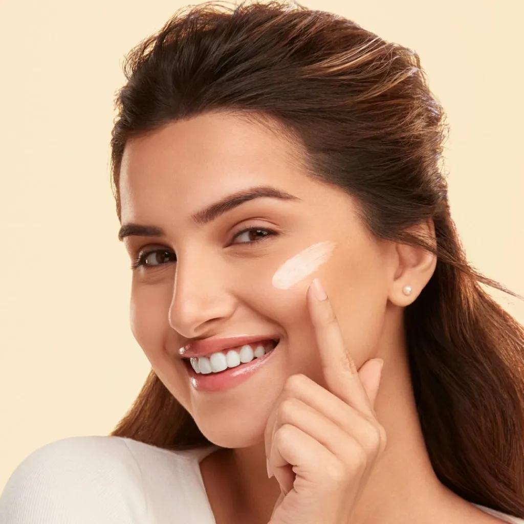 Bobbi Brown Dagcreme>Vitamin Enriched Face Base