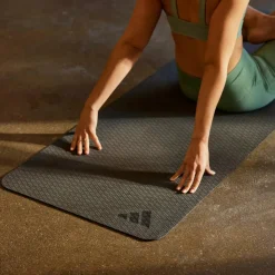 Adidas Yogamåtte< Yogaudstyr|Fitnessudstyr